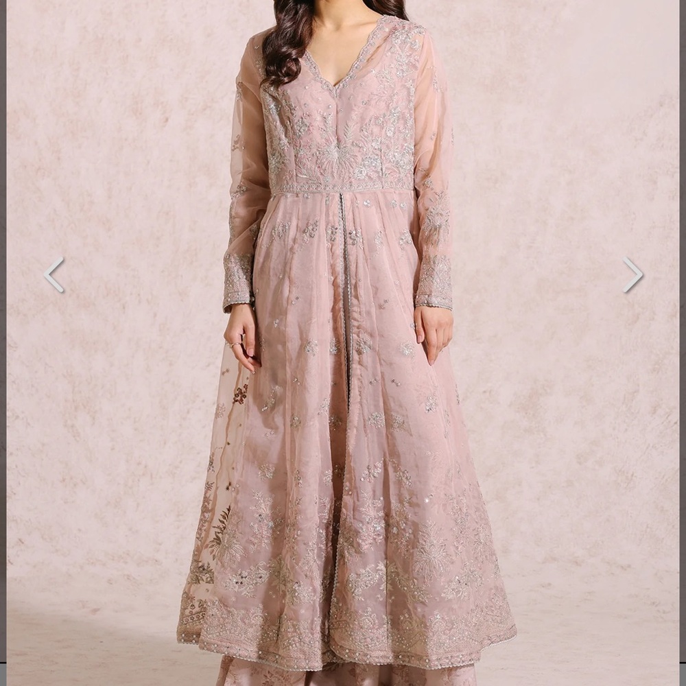 Brand new Pakistani Shalwar Kameez